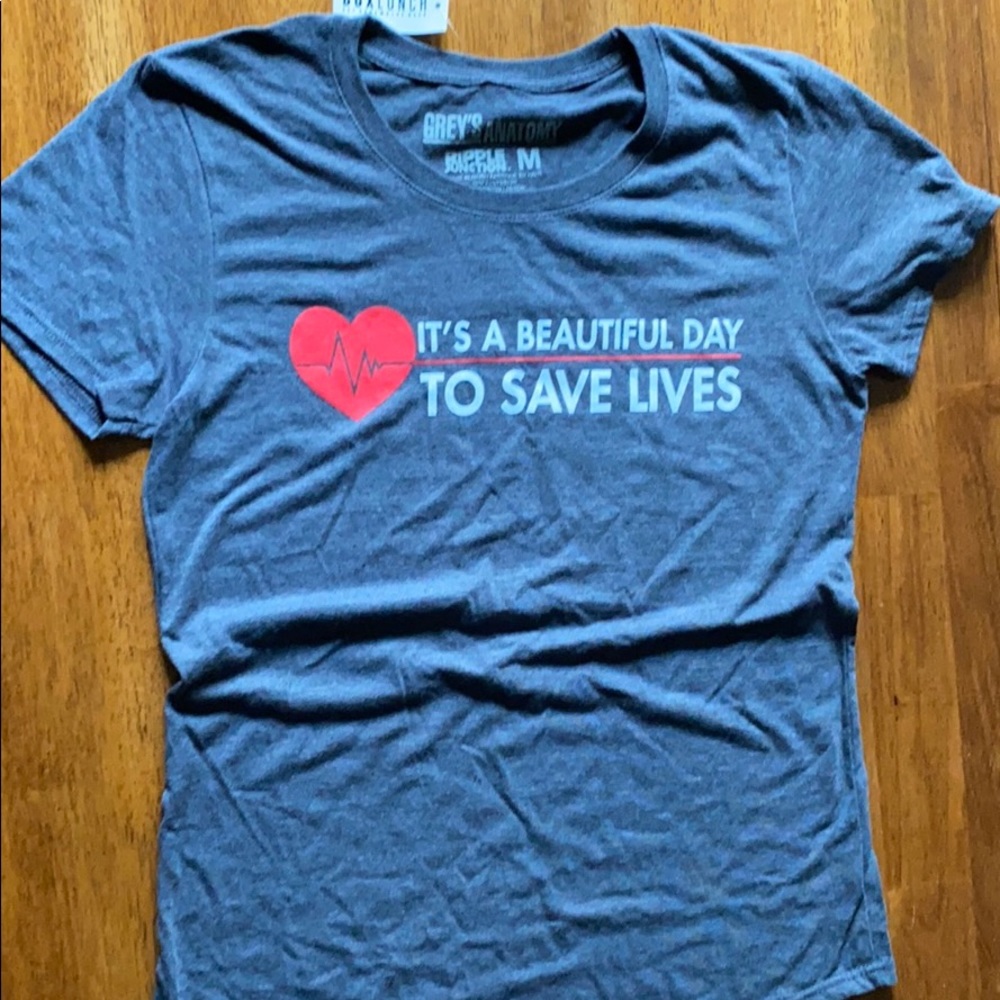 NWT gray Grey’s Anatomy T Shirt